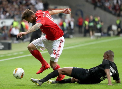 Hasil Europa League Qualification: Pemain Benfica merayakan gol