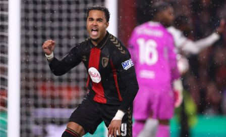 Bournemouth hancurkan AC Milan 3-0